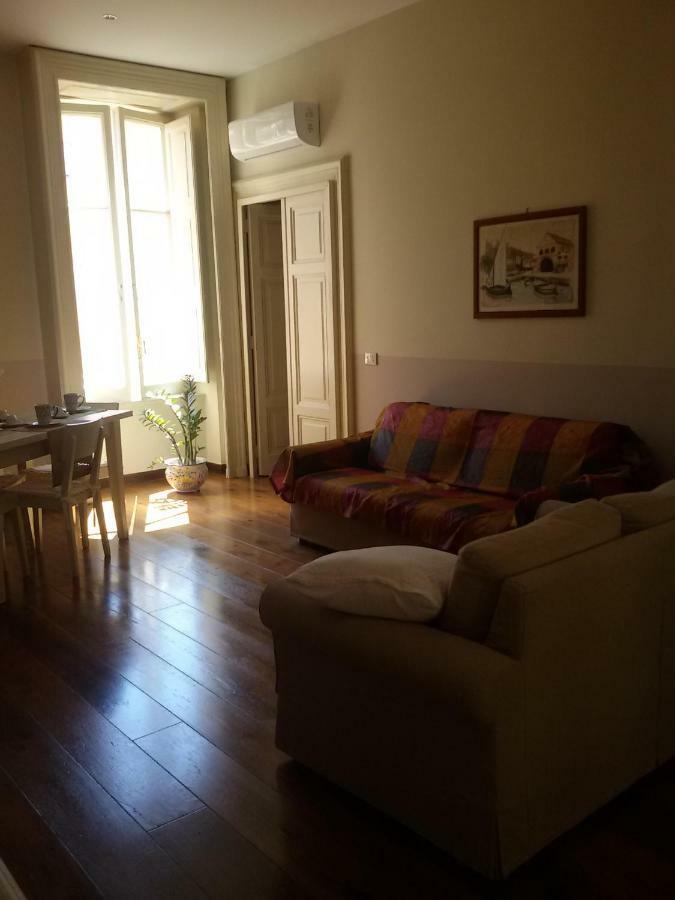 Bed & Breakfast Luca Giordano N6 Naples